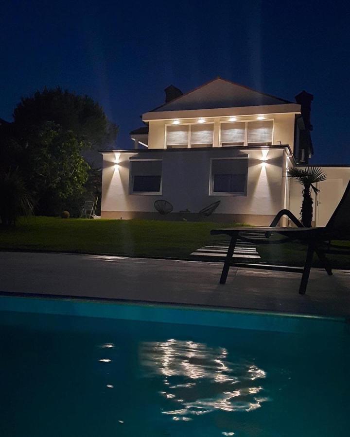 Apartmaji Melipu 1 イゾラ エクステリア 写真
